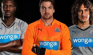 Newcastle Vonkajší Futbalový dres 14/15